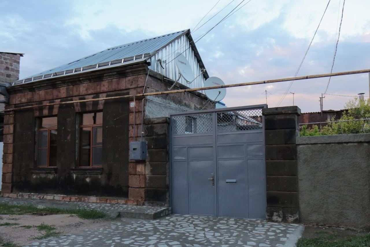 Vanand Guest House Gyumri Esterno foto