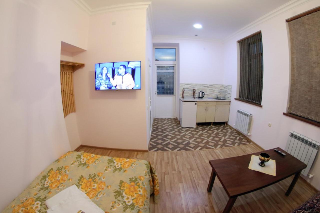 Vanand Guest House Gyumri Esterno foto