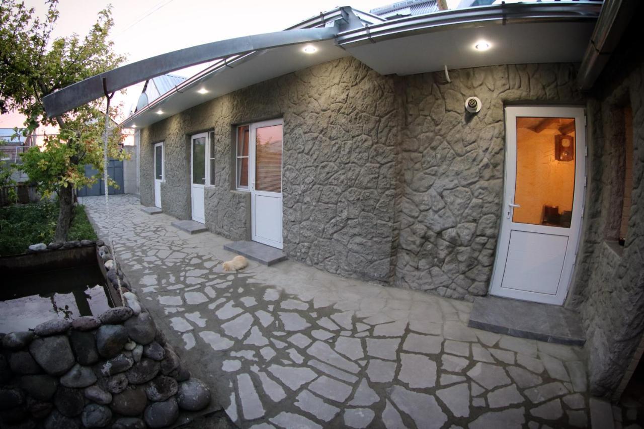 Vanand Guest House Gyumri Esterno foto