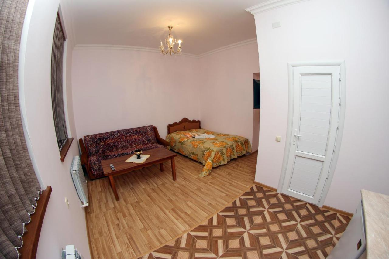Vanand Guest House Gyumri Esterno foto