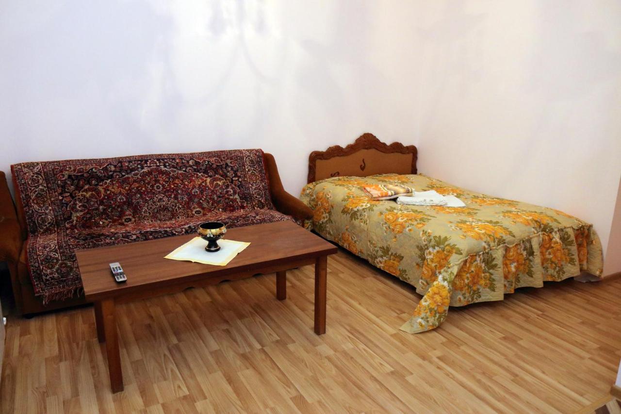 Vanand Guest House Gyumri Esterno foto