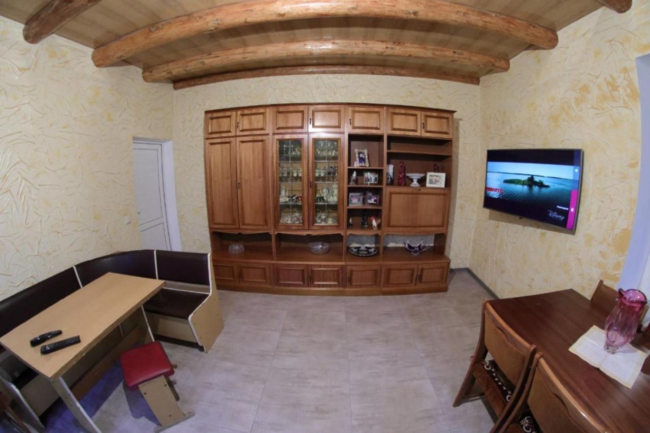 Vanand Guest House Gyumri Esterno foto